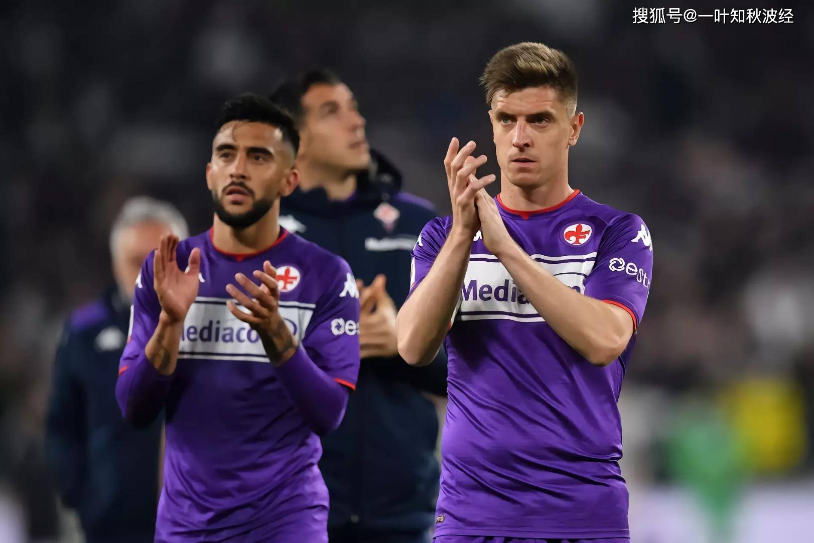 阿贾克斯大胜,小组头名稳固 阿贾克斯大胜,小组头名稳固