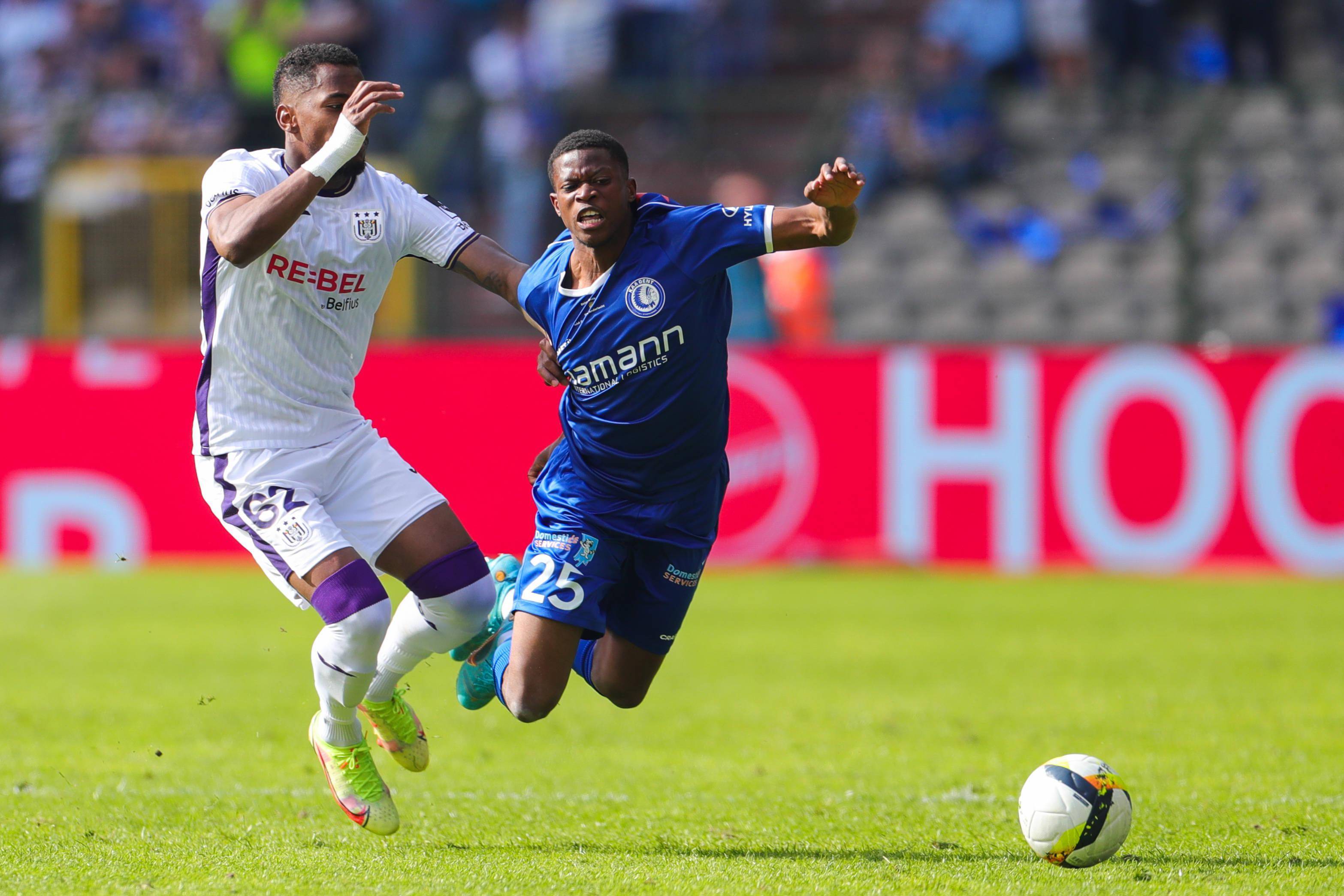 比利时队逆袭成功，欧预赛惊险逆转