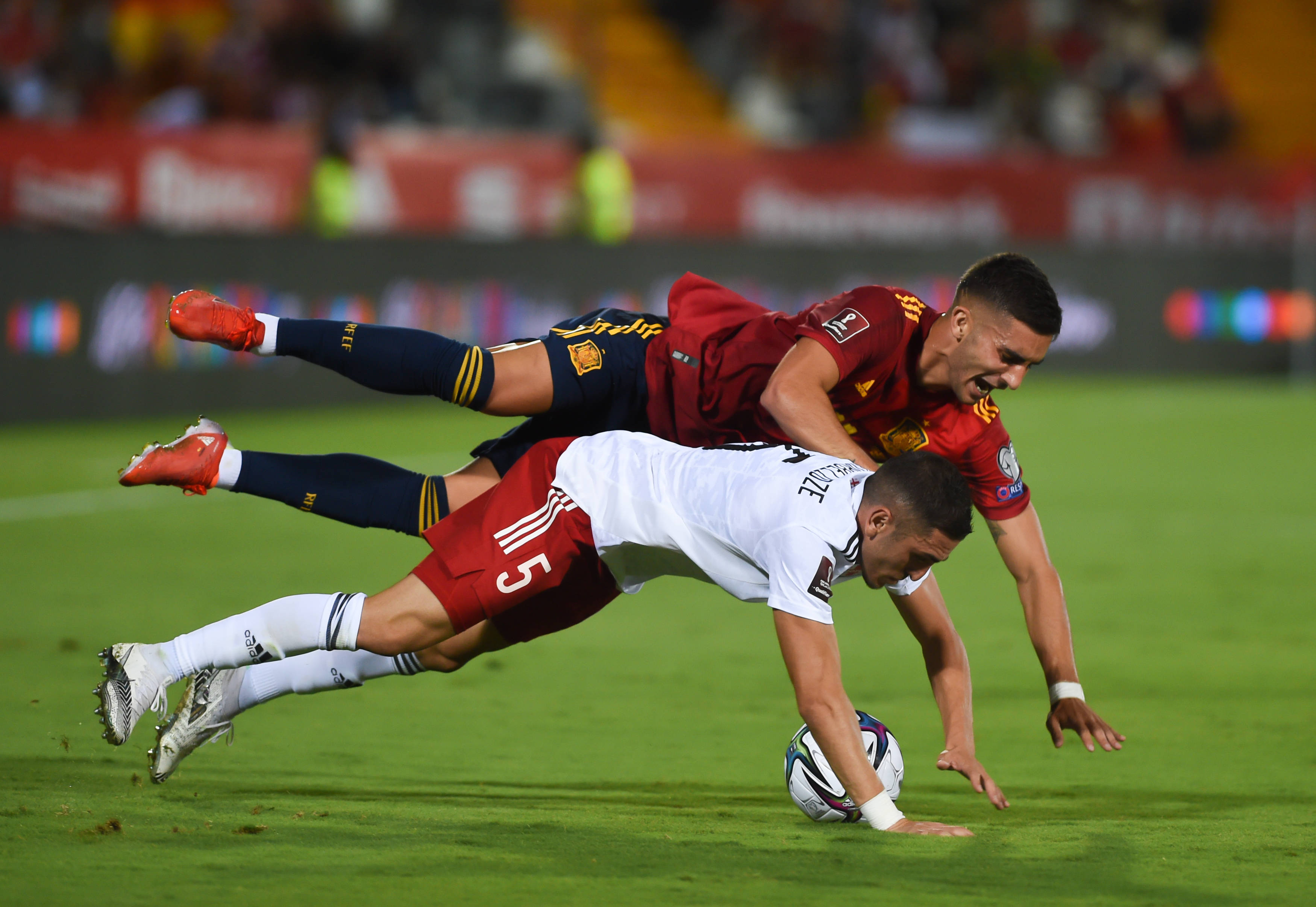 法国对阵克赖斯托,欧预赛悬念连连精彩纷呈的简单介绍 法国对阵克赖斯托,欧预赛悬念连连精彩纷呈的简单介绍