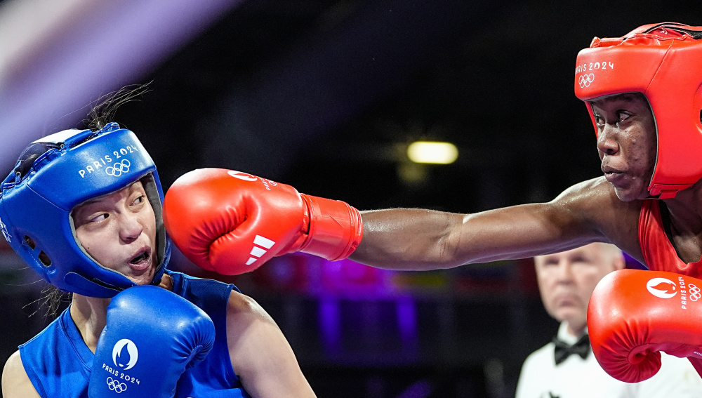 爱尔兰拳击选手豪气挥拳赢得胜利 爱尔兰拳击选手豪气挥拳赢得胜利