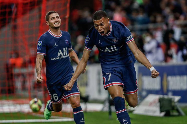 法国新秀进入法甲球队主力阵容,展现潜力 法国新秀进入法甲球队主力阵容,展现潜力