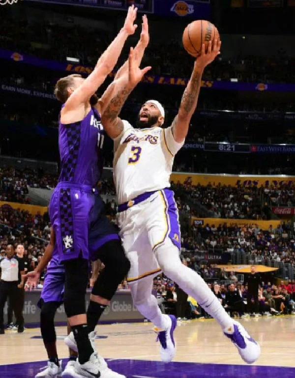 湖人战胜魔术,浓眉哥再次爆砍分的简单介绍 湖人战胜魔术,浓眉哥再次爆砍分的简单介绍