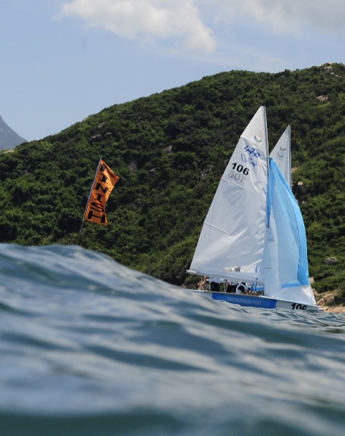 俄罗斯选手夺得帆船比赛金牌