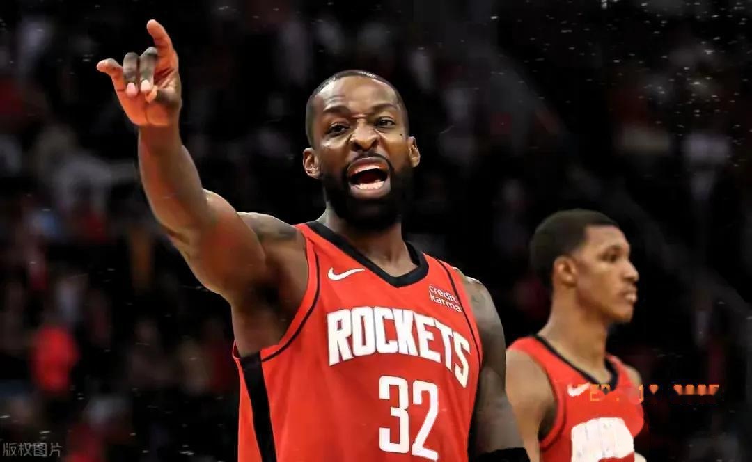 猛龙球员力挽狂澜,帮助球队逆转战局 猛龙球员力挽狂澜,帮助球队逆转战局