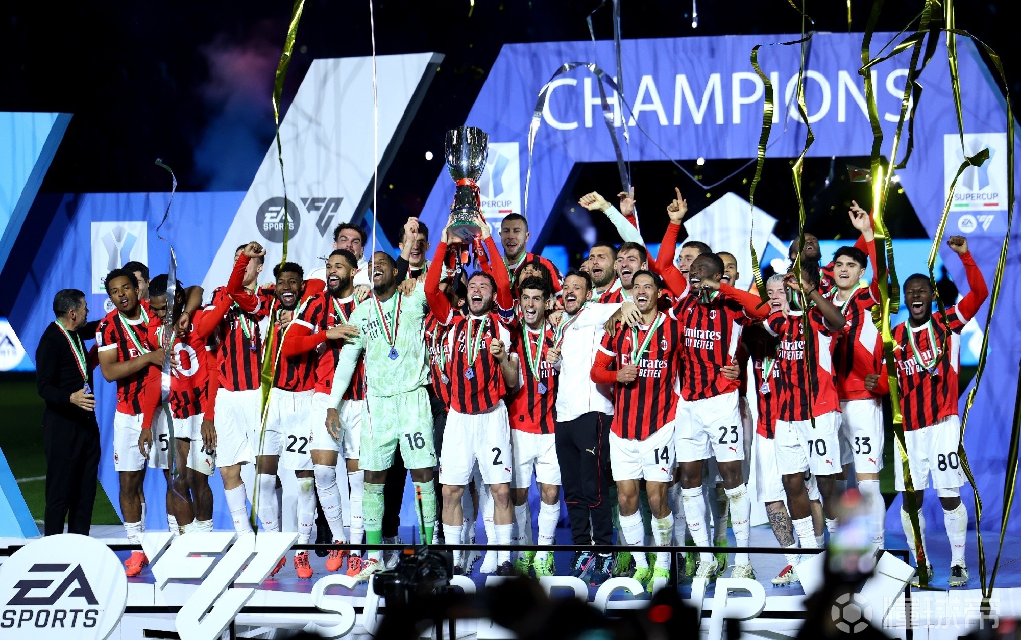 欧洲杯:意大利击败英格兰,首次夺得冠军! 欧洲杯:意大利击败英格兰,首次夺得冠军!