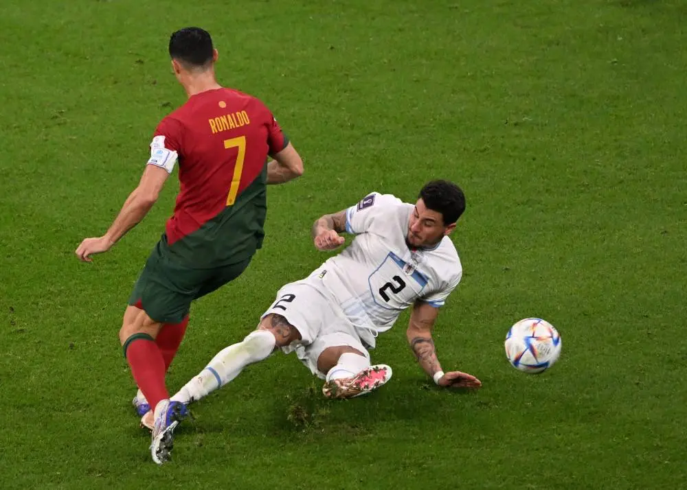 包含葡萄牙队轻取日本队,奥恰洛夫统治全场的词条 包含葡萄牙队轻取日本队,奥恰洛夫统治全场的词条